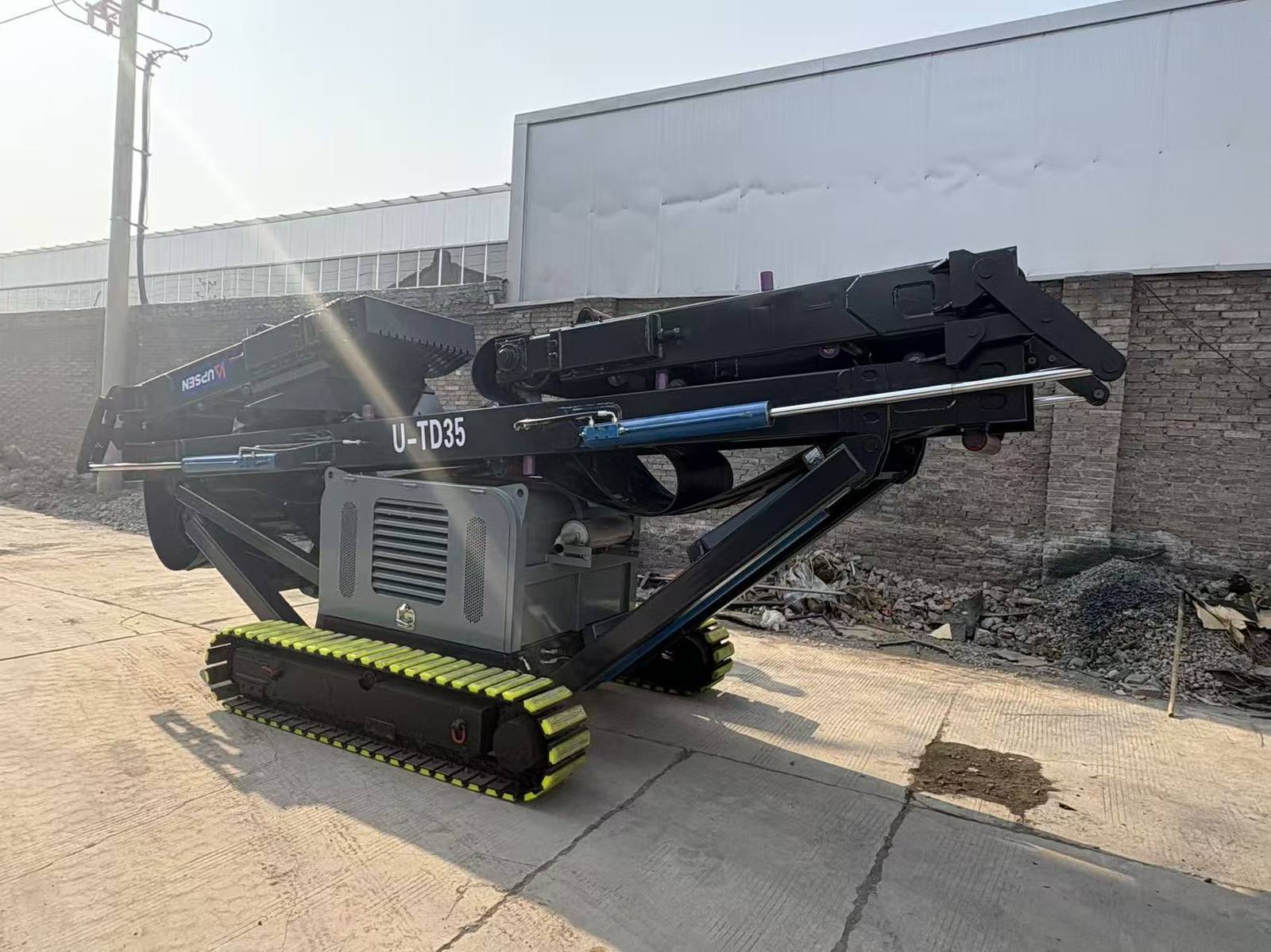 UPSEN UTD35 mobile conveyor