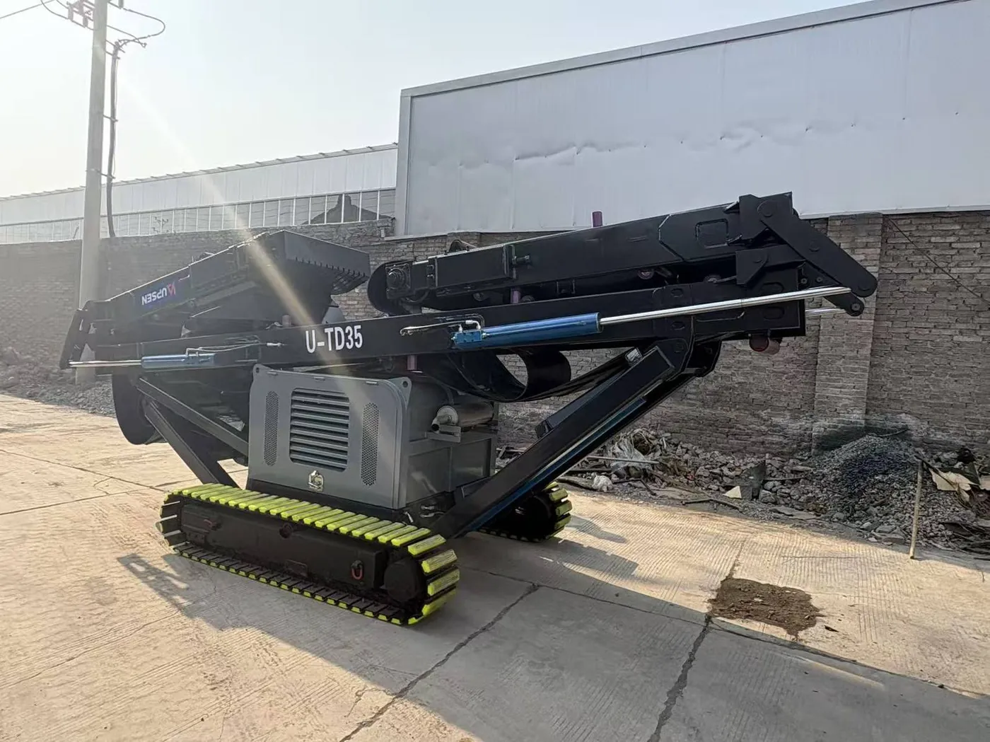 UPSEN UTD35 mobile conveyor