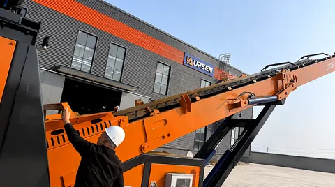 UTD40S convoyeur empileur en fonctionnement sur chantier